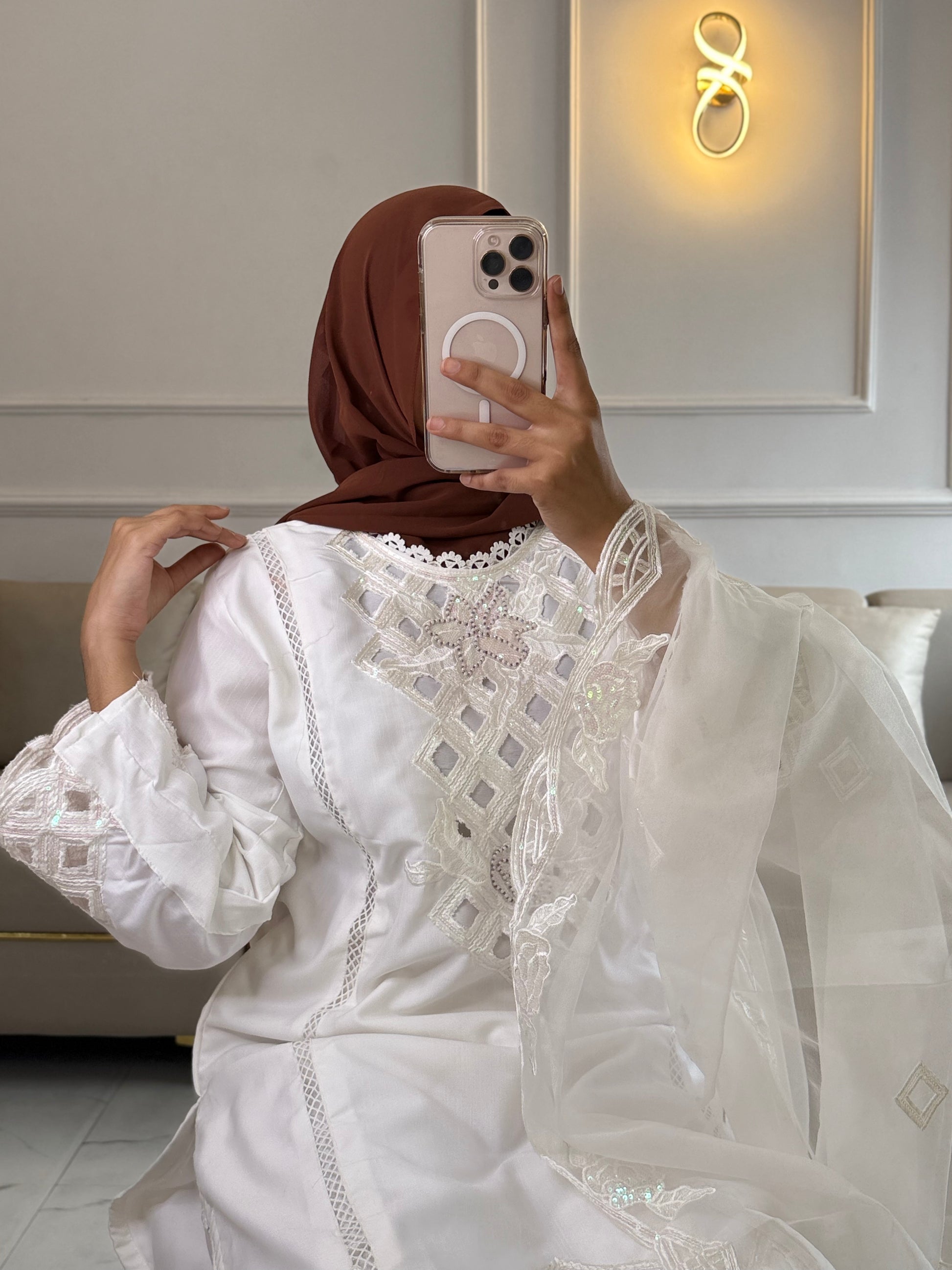 White bliss Cutwork luxury Prét.
